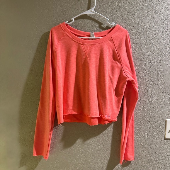 Under Armour Tops - Under Armour Vibrant Coral Long Sleeve Crop Top